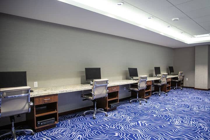 Business Center 54 of 58